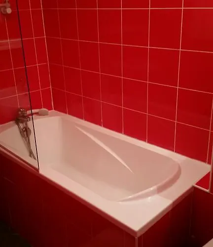 מלון Victory Galou *