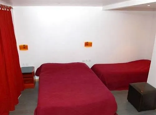 Victory Galou Hotel Parijs