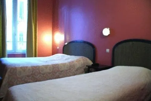 Victory Galou * פריז