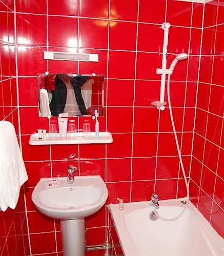 Victory Galou Hotel *