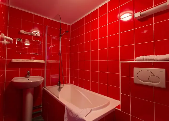 Hotel Victory Galou *