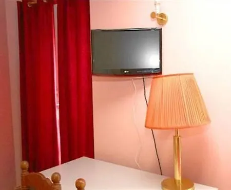 Victory Galou * 巴黎