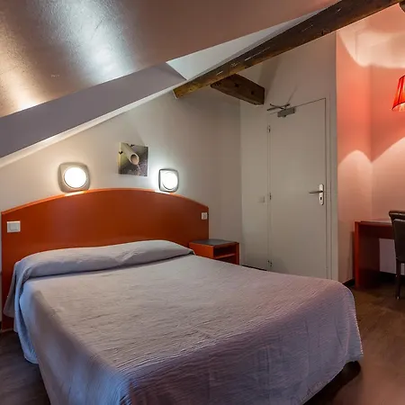 Victory Galou 酒店 *